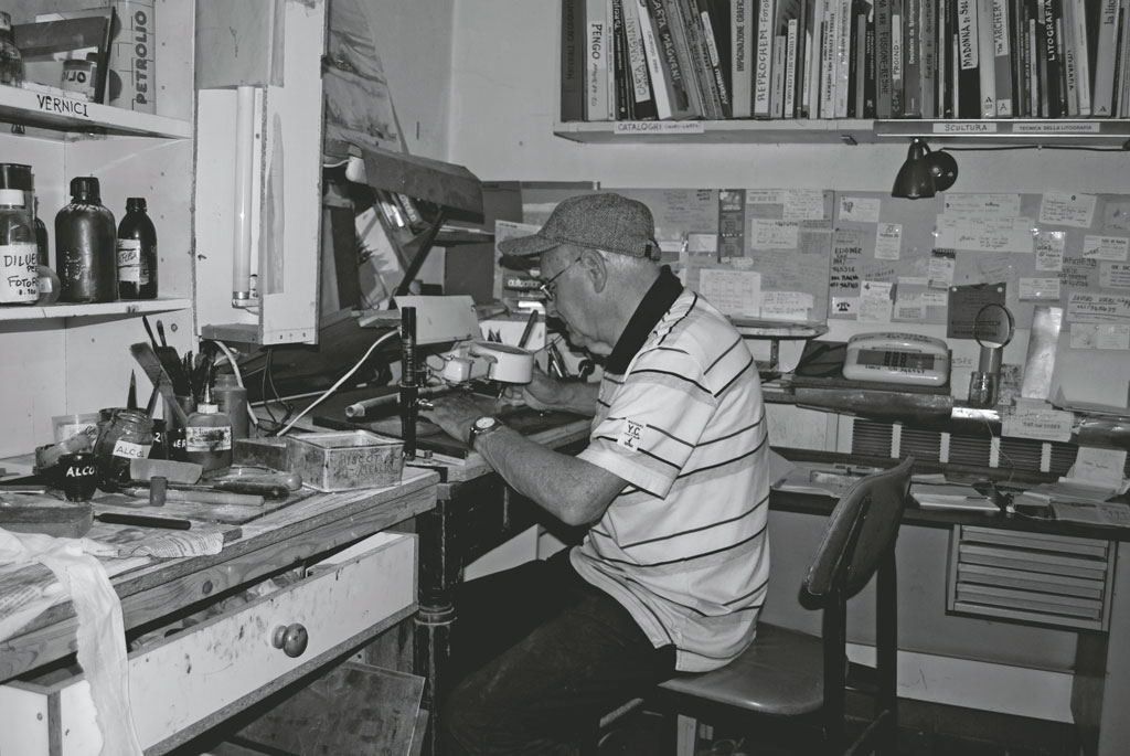 Enrico fantini pittore incisore nel suo studio